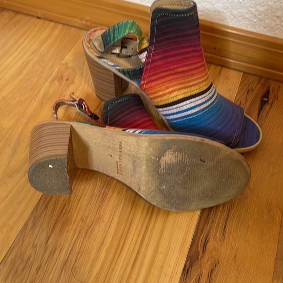 Serape Sandals - Picture 3 of 3